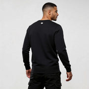 Men's Iconic Streetwear Sweatshirt RO720 in black, showcasing modern design and minimalism. Shop this essential streetwear sweatshirt now.